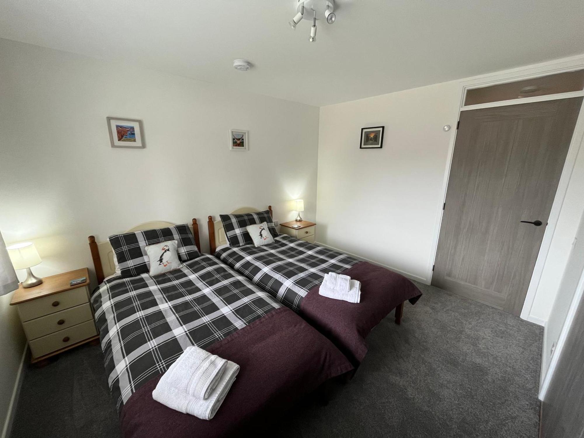 Villa The Wee Hoose Near Loch Ness, Private Garden, Private Parking Drumnadrochit Esterno foto